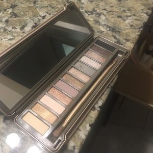NAKED2 Eyeshadow Palette by Urban Decay